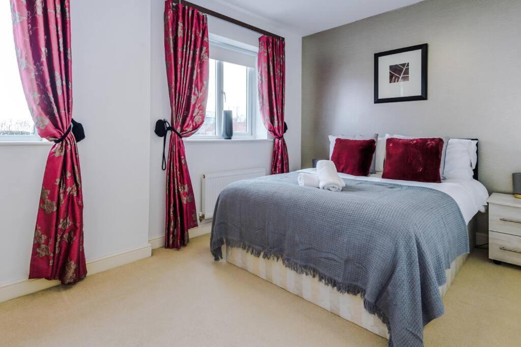 Stylish Townhouse Chester City Centre With Parking Dış mekan fotoğraf
