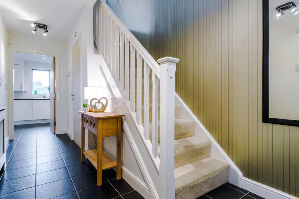Stylish Townhouse Chester City Centre With Parking Dış mekan fotoğraf