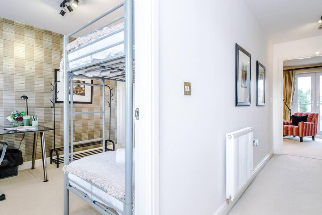 Stylish Townhouse Chester City Centre With Parking Dış mekan fotoğraf